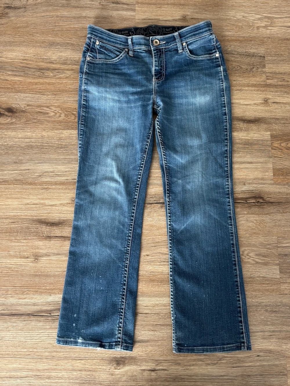 Q-baby Wrangler 7/8 x 32 WRQ25ST women’s jeans. Preloved. Med Rise. See info: - Picture 2 of 12